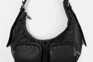 Black shoulder bag with pockets